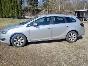 Opel Astra 1.7 cdti combi