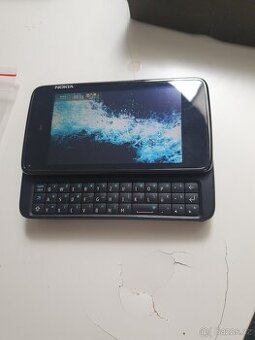 NOKIA N900 v top stavu kompletní příslušenství