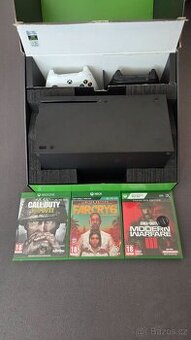 Xbox series X 1tb, dva ovladače, tři hry