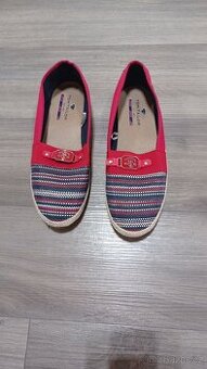 Nové Espadrilky