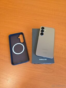 Prodám Samsung S25 12/512GB, Silver Shadow