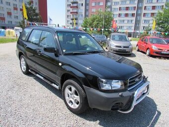 Subaru Forester 2.0i 92kW 4x4, 1.majitel, servisní kniha