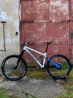 Prodám enduro kolo Nicolai Saturn 16 - velikost M