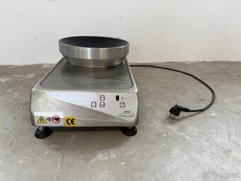 Elektrická WOK indukce Elektrolux