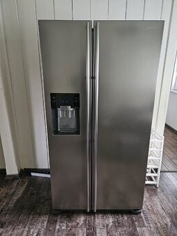 Americká lednice Samsung
