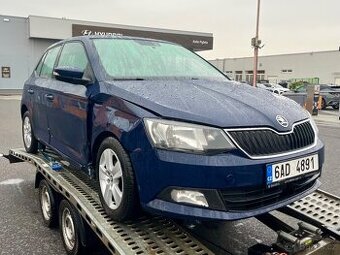 Škoda Fabia 3 1,2tsi manual 66kW klima 2 klíče au kola