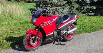 Kawasaki GPX 600 R