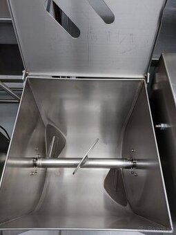 Míchačka masa 50L-35kg dávka,Míchačka salátů míchačka klobás