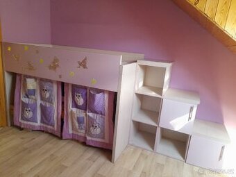 Vyvýšená postel atyp rozměr.