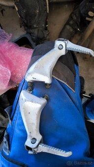 Suzuki tl1000r stupačky