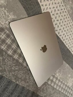 15“ Macbook Air M3 8GB 256 GB