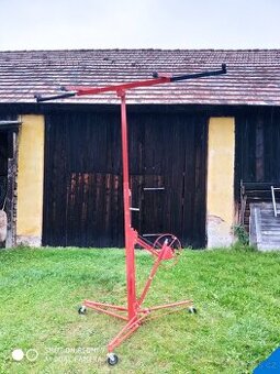 Prodám zvedák na sádrokarton a OSB desky.