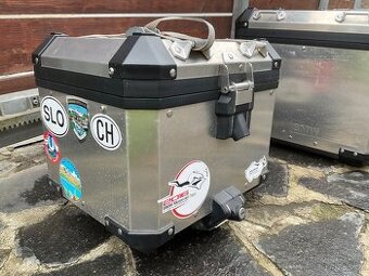 BMW hlinikovy kufr s vnitrni taskou, zamky a operkou