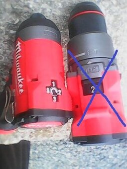 milwaukee M12FID2-0 170Nm Rázový utahovák 1/4 hex