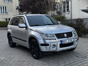 Suzuki Grand Vitara II 2.0i LPG 4x4 Kůže Xenony Tažné Šíbr