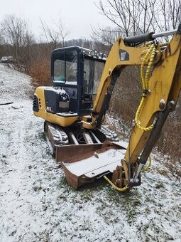 Prodám Caterpillar 302.5