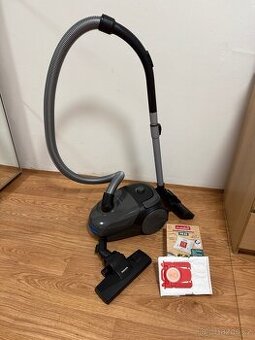 Series Sáčkový vysavač Philips 2000 FC8244/09