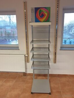 Prodejní stojany na prezentaci zboží a katalogů/prospektů