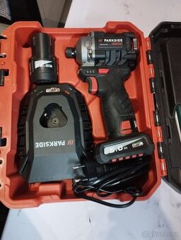 Prodám Aku rázový utahovák..