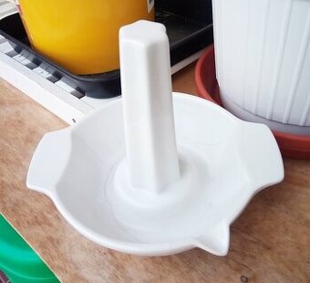 Pečící mísa na kuře - vertikální pekáč