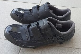 Cyklistické tretry Shimano, vel.43