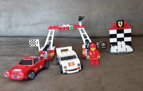 LEGO, 2x Ferrari, 1x cílová rovinka, promo z r. 2012