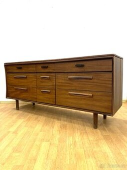 Retro velká komoda 60. léta