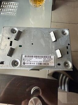Zesilovač BMW F10/F11 – Harman/Becker