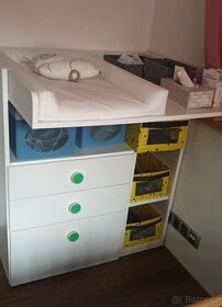 Přebalovací pult IKEA