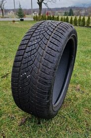 Zimní pneu GOODYEAR 225/45 R18 95V