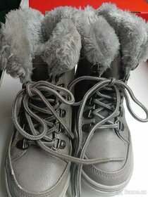 Zimní boty, zn. LOAP, vel. 29 s kožíškem