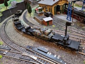 Vagonk vojenský transport tanků Leopard HO Vagónky jsou velm