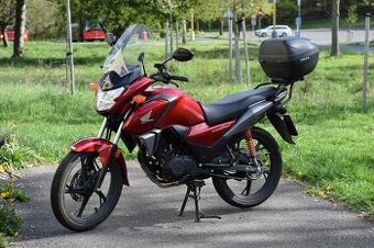 Honda CB125F