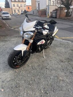 Triumph Speed triple 1050