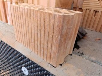 Broušená pálená cihla 14 a 20 cm