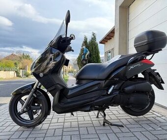 Yamaha Xmax 125i, cz doklady, udržovaný