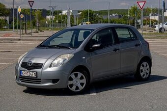 Toyota Yaris 1.3 VVT-i, 64 kW, M5, 5d.