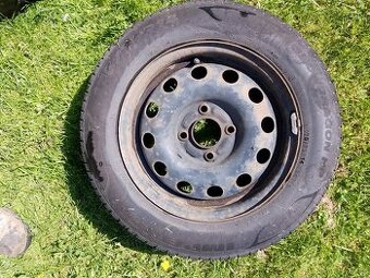Zimní 175/70 R14 na discích 4x108 Ford Focus