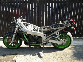 kawasaki zxr 750H - 1