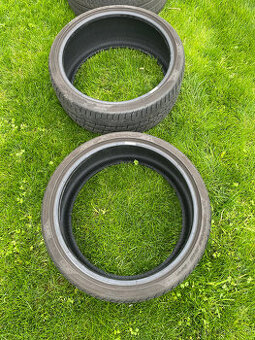 2 ks letní pneu Pirelli P Zero 225/35/19 88Y DOT 2122 -