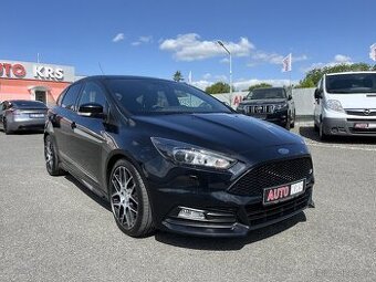 Ford Focus ST 2,0 184KW,Kůže,KeyFree,Recaro,Xenon,Winterpake