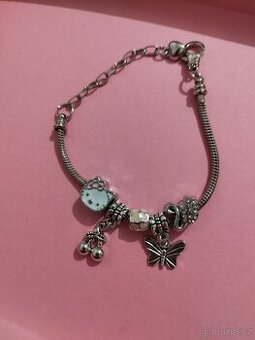 Náramek s Hello Kitty a labutí