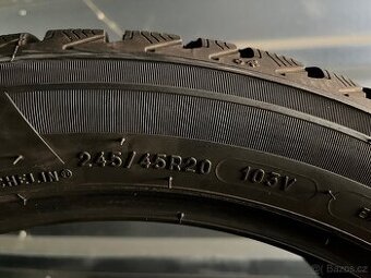 245/45 R20 103V