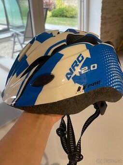 Cyklistická helma