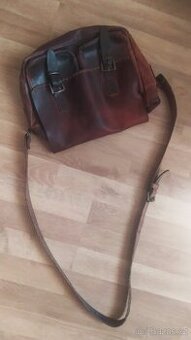 Kožená vintage kabelka