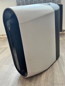 Výkonný herní PC – Alienware Aurora R10 komplet přestavený