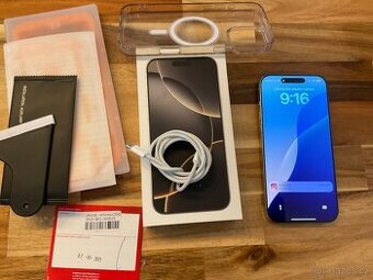 iPhone 16 Pro Max 256GB přírodní titan + dárek