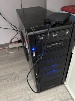 Herní PC sestava Barbone vč. LCD Monitoru Samsung HDTV