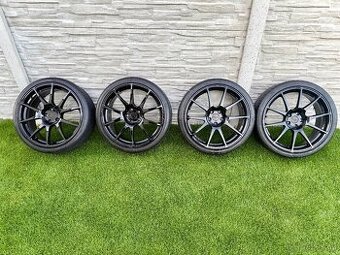 Revo kola RF020 Gloss Black 5x112 ET45