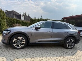 Audi e-tron 55 Avanced Velká baterie odpočet DPH
